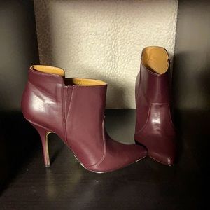 Just Fab ankle boots